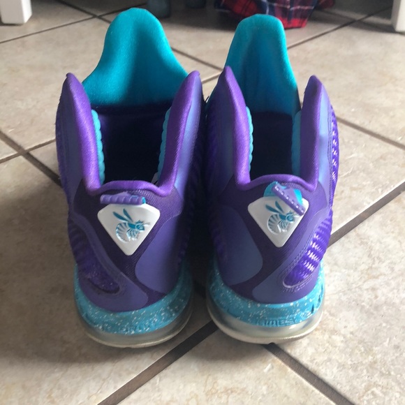 Nike Lebron 9 Summit Lake Hornets - Picture 2 of 4